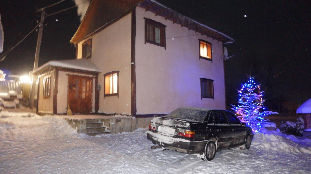 Dobryi Hutsul Ferienhaus Mykulytschyn